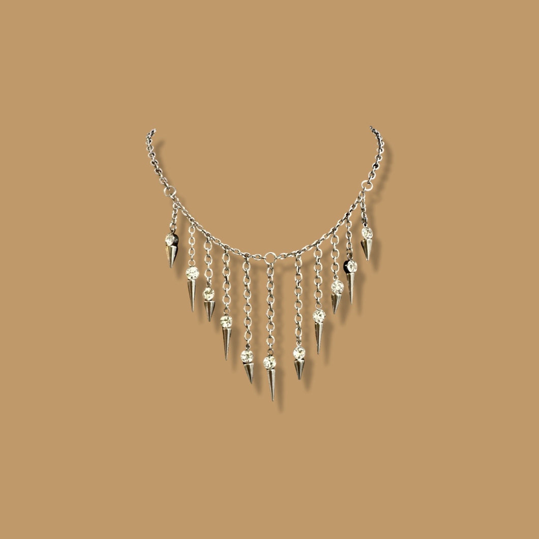 Chain Trimming Fringe Bib Necklace
