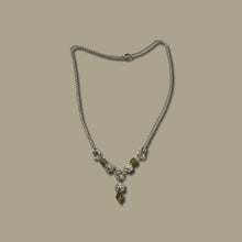 Load image into Gallery viewer, Floral Stone Centerpiece Necklace
